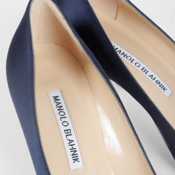 Manolo Blahnik Hangisi Blue Satin Jewel Pumps - Picture 10 of 11